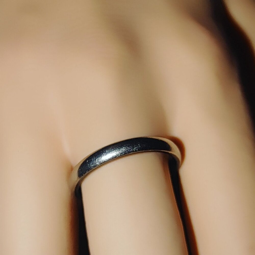 Wedding Band Ring Sz 8 Unisex 316L Stainless Steel Superior Corrosion Resistance